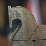 Конь из берёзы 200